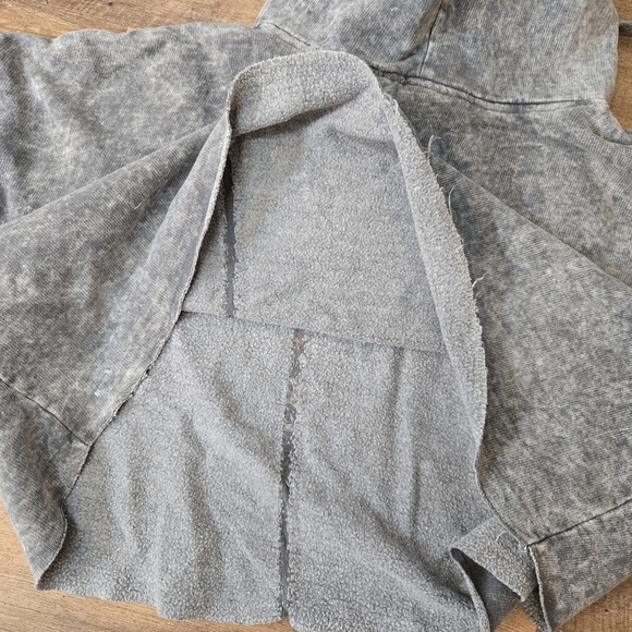 MTV Gray Hoodie with Logo - Picture 4 of 11